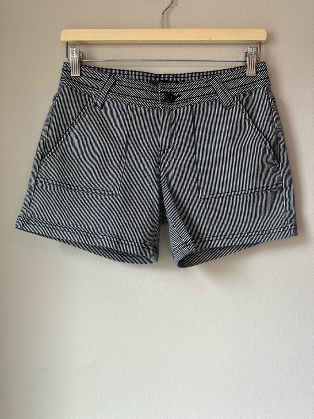 Prana Navy Railroad Stripe Stretch Pocket Shorts Size 2